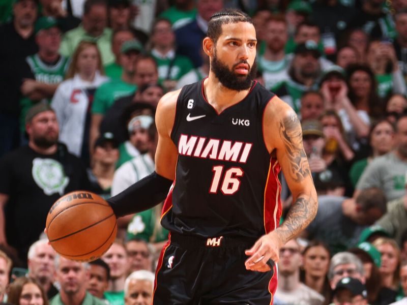 Heat: Caleb Martin Ready to Face Twin Brother & Former Team
