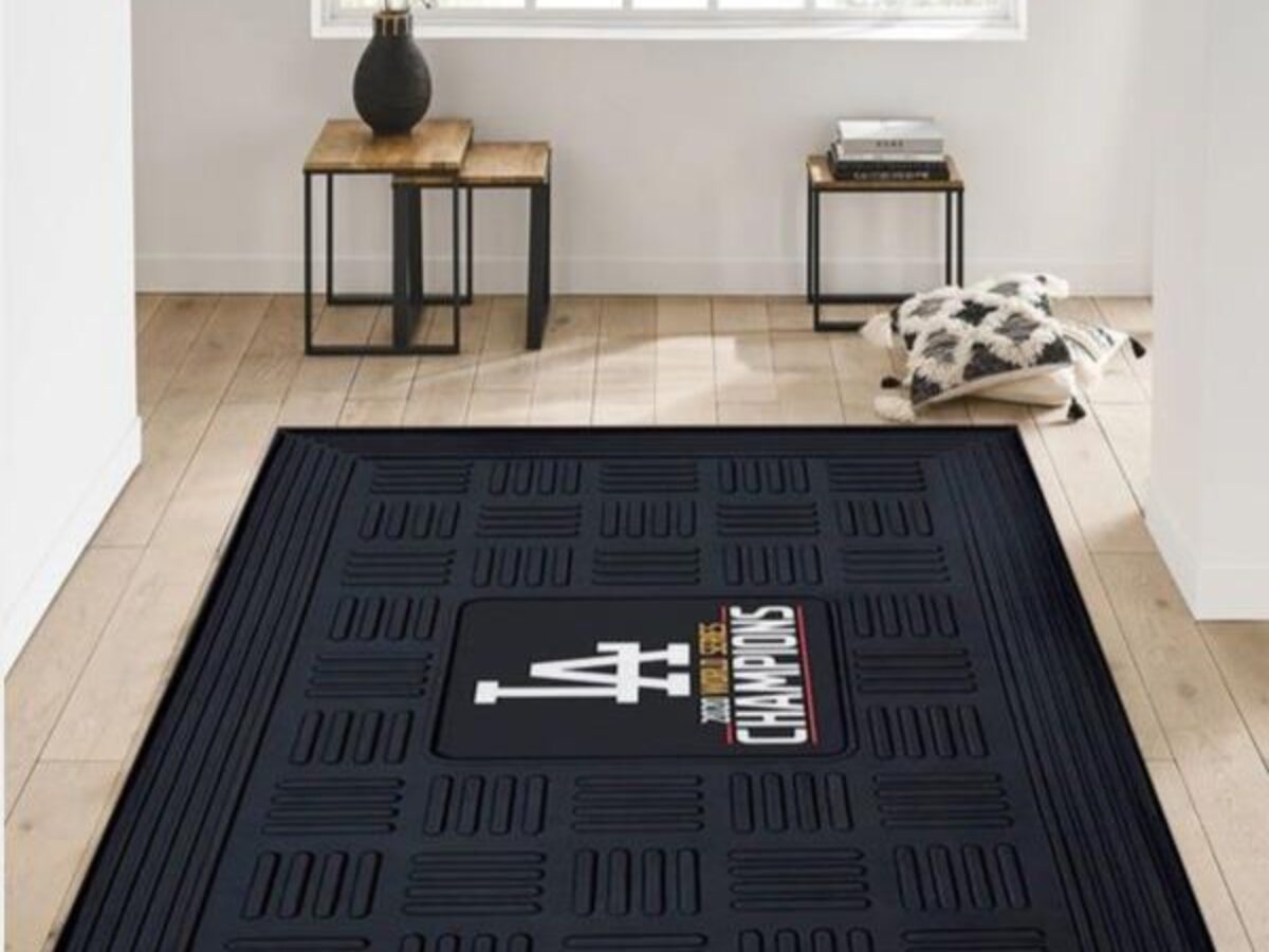 MLB - Los Angeles Dodgers 'La' Starter Rug 19x30