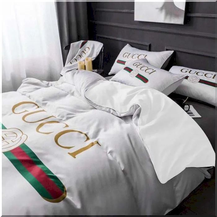 Gucci Signature Logo In White Background Bed Set