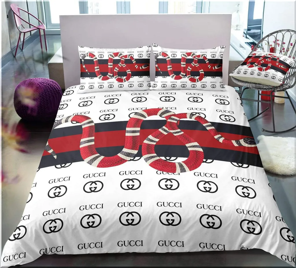 Gucci Snake With Vintage Bed Set