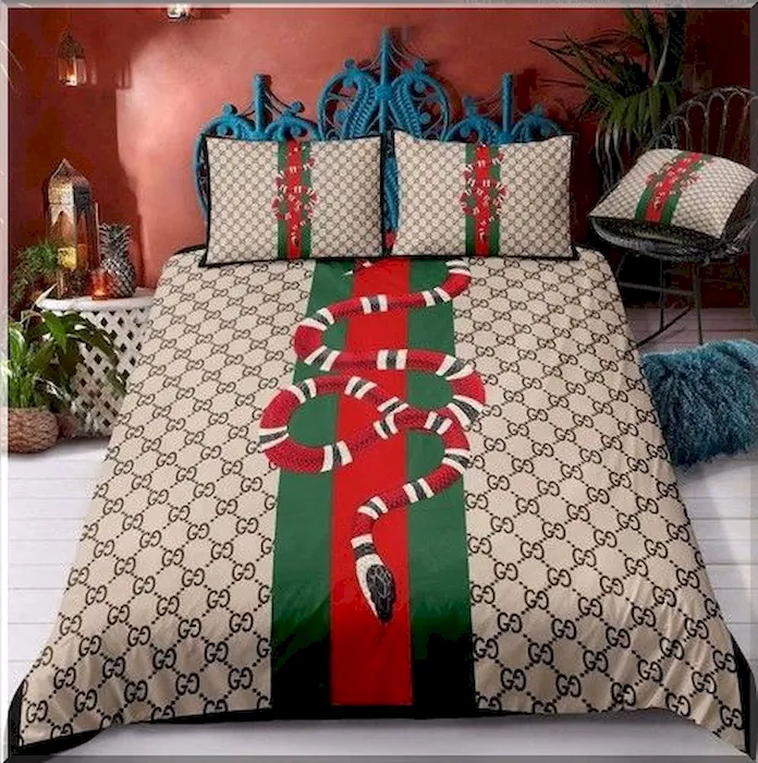 Luxury Gucci Snake In Monogram Background Bed Set