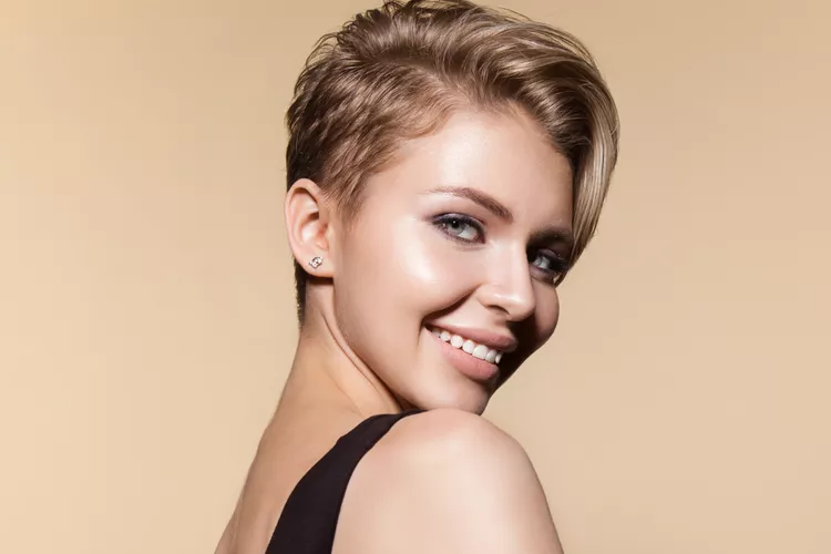 Discover 14 Stylish Asymmetrical Haircuts That Will Tempt You to Go Short