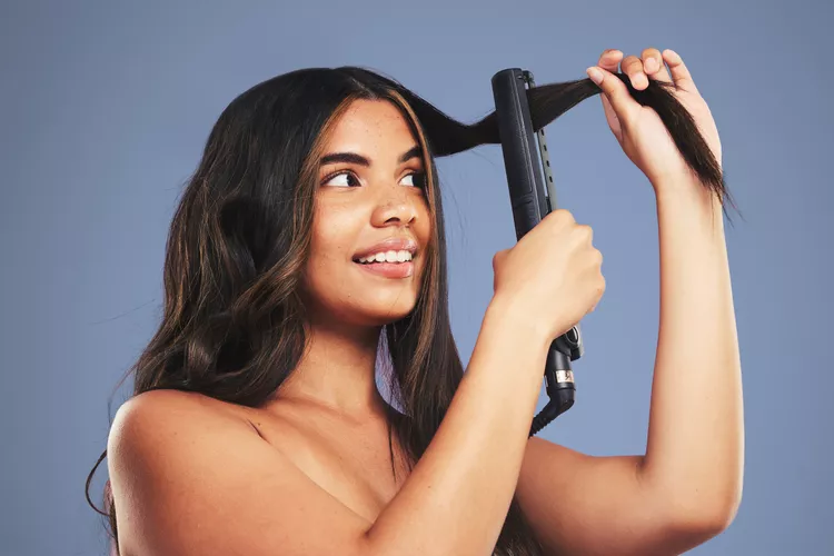 How to Achieve Voluminous Curls with a Flat Iron: Step-by-Step Guide