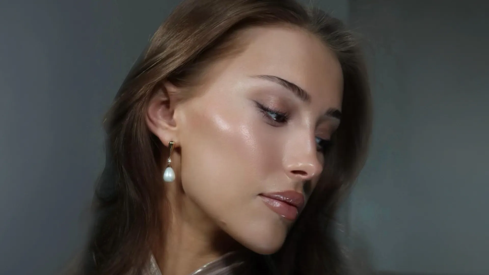 Decoding Pearl Skin – The Trend of Skin Makeup as Luminous as Pearls