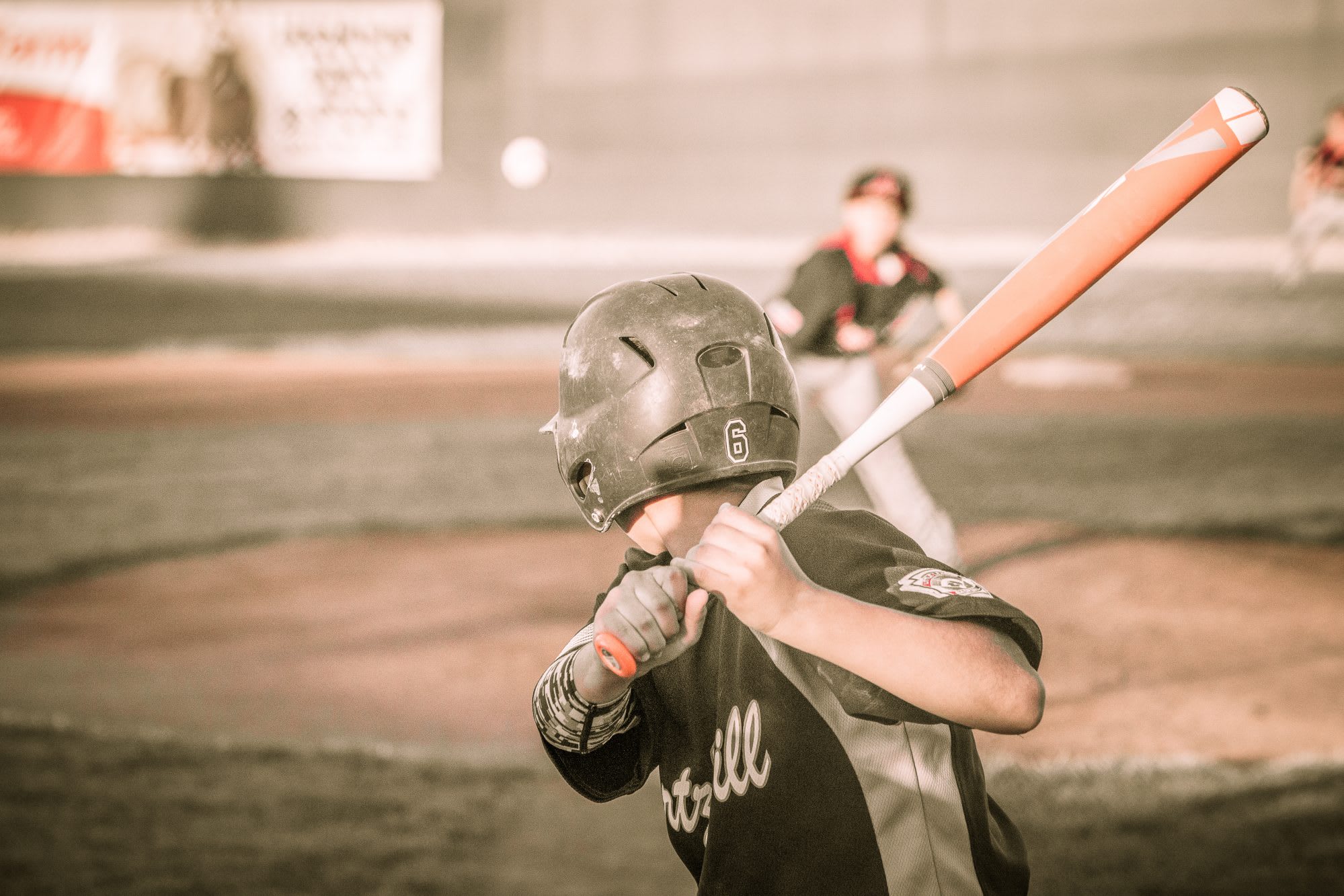 Exploring the Differences Between Baseball and Softball